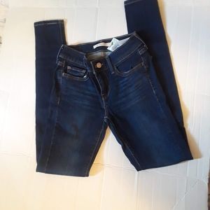 710 Levi's Super Skinni